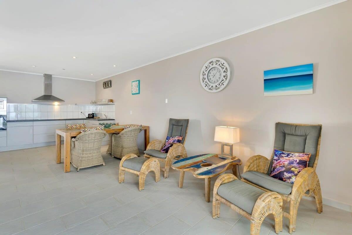 Belmar Oceanfront Apartment 14 Divers Paradise クラレンダイク エクステリア 写真